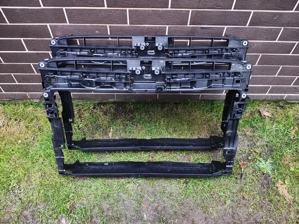 VW GOLF VII 7 GTE Frontverstärkung image 2