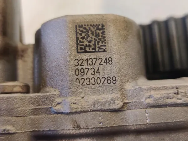 Olje pump Volvo XC60 II 2.0 B4D Mild Hybrid 2021 OEM 32137248 image 4