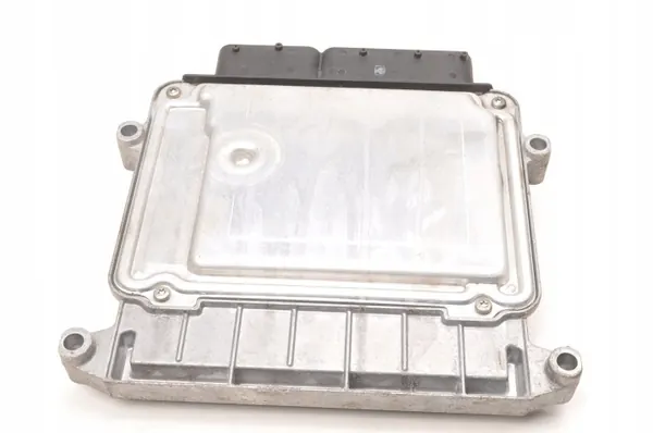 Hyundai Motorstyrenhet OEM 39115-2B282 Begagnad image 4