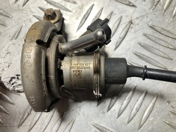 Iniettore AdBlue Mercedes-Benz A0004901113 image 2