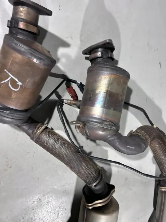 Katalysator OEM 95811302211 voor Porsche Cayenne image 2