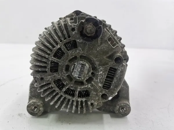 Nissan Juke I F15 2013 Generaattori 231003VD1A image 8