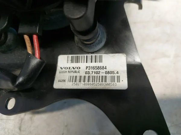 Bomba de vacío Volvo XC90 II T8 OEM 31658684 image 3