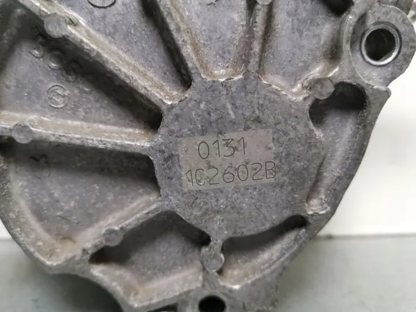 Bomba de vácuo Land Rover OEM 01311C2602B - Usada image 4