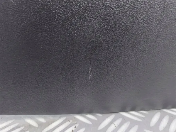 Accoudoir console centrale OEM 969104GT0A INFINITI Q60 image 3
