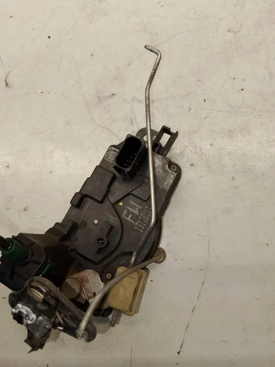 OPEL ASTRA H Vänster Framdörrslås 13128111 image 4