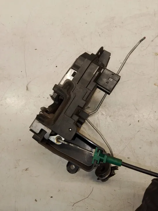 OPEL ASTRA H Vänster Framdörrslås 13128111 image 5