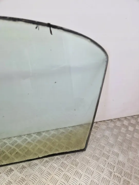 Gebruikte Mercedes-Benz SL R107 voorruit OEM 1076710410 image 10