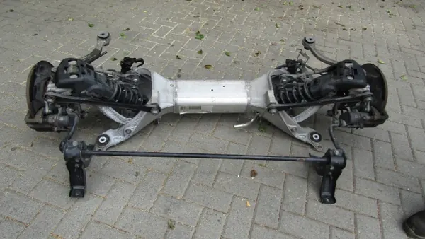 Eje trasero completo CITROEN DS7 OEM image 2