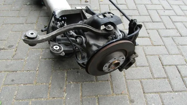 Eje trasero completo CITROEN DS7 OEM image 3
