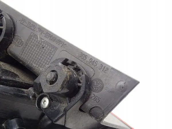 Luz trasera LED derecha VW Passat B8 Sedan image 9