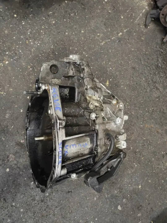 RENAULT SCENIC III 1.9 DCI Manuaalivaihteisto 8200907120 image 3