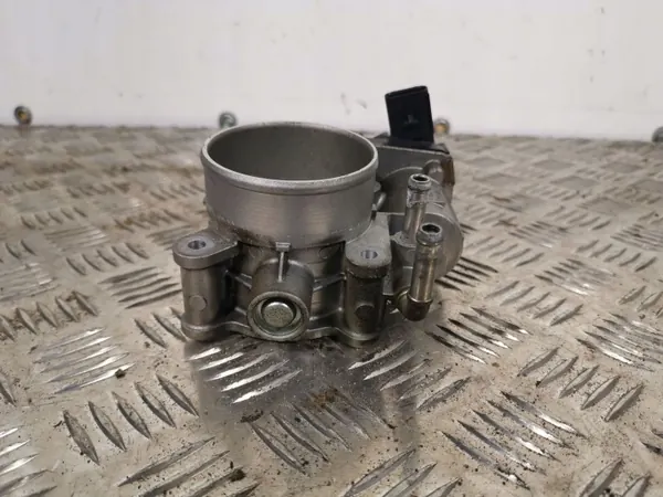 Subaru Forester SJ Papillon électronique OEM 13082800062 image 5