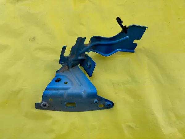 OEM 9827381680 Höger framskärmsfäste Peugeot 208 II image 3