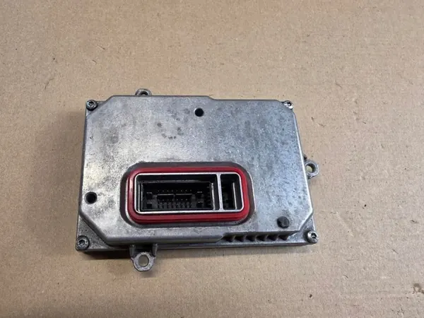 Balastro Xenon OEM 8E0941329A para Audi - Usado image 3