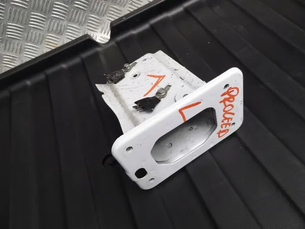 Kia Ceed III 2022 Etu Vasen Nostopod - OEM Laatu image 2