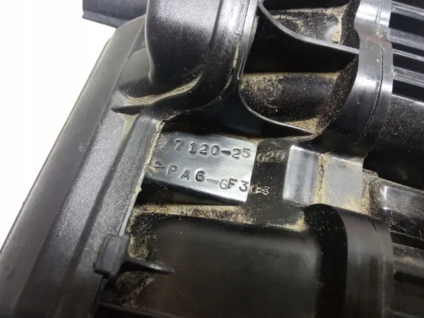 TOYOTA RAV 4 V HÍBRIDO Coletor de admissão OE 17111-25060 image 6