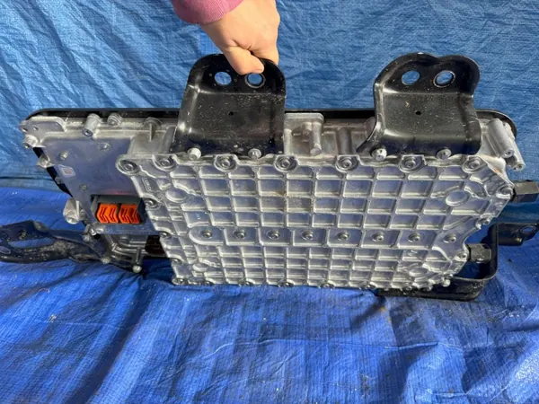 OEM LX68-10C699-AA Akku Ford Kuga III Hybridille image 3
