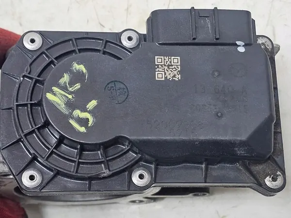 Cuerpo de aceleración Mazda 2.5B image 4