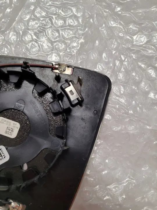 Insert Miroir Droit Tesla Model Y OEM 9253137001N image 5