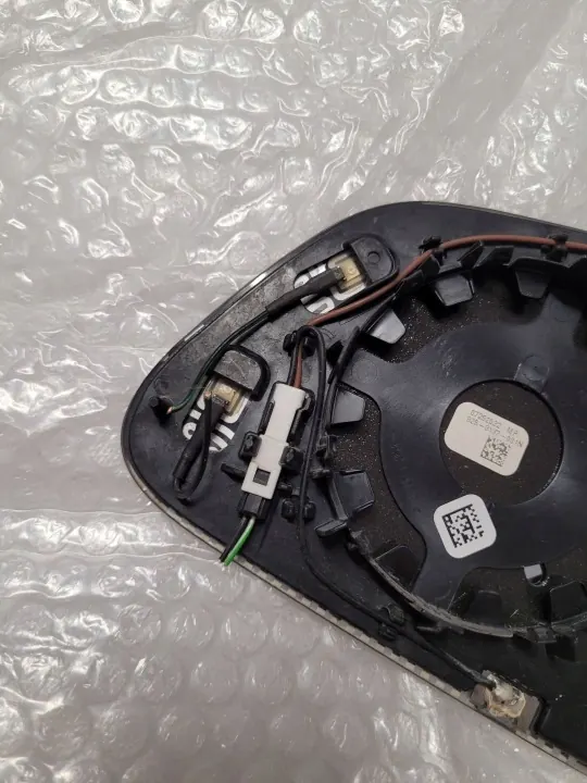 Insert Miroir Droit Tesla Model Y OEM 9253137001N image 7