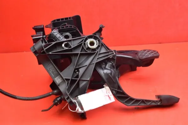 Pedalset Koppling & Broms OEM 5Q1721059GE - Begagnad image 4