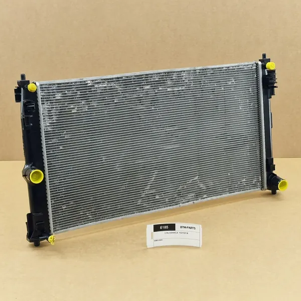 Waterradiator OEM RCLG2 voor Toyota C-HR/Corolla image 2