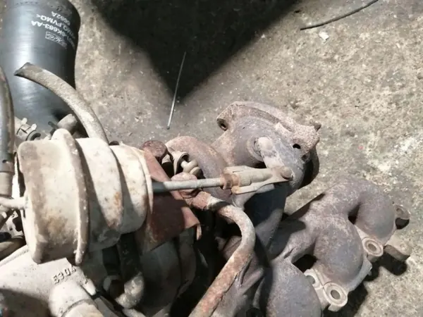 Turbo VOLVO V50 30650975 2.5L 162kW 2007 image 5