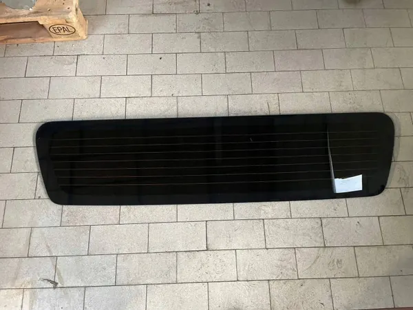 Vidro traseiro OEM BZC2029 para Nissan Navara IV D23 image 2