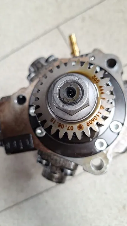 Korkeapaineinen polttoainepumppu Renault Talisman 1.6 DCI image 2