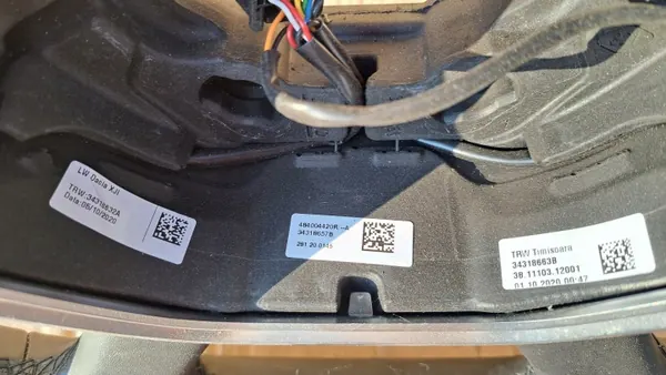 Dacia Sandero III Stepway Stuurwiel 2021 - OEM image 4
