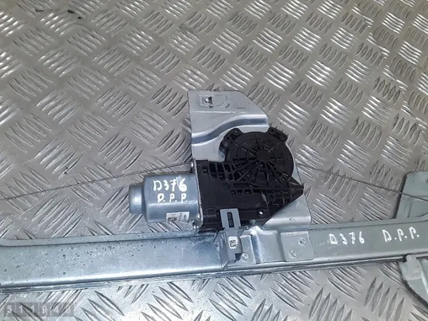 Peugeot Partner raamregelaar OEM 402102L image 3