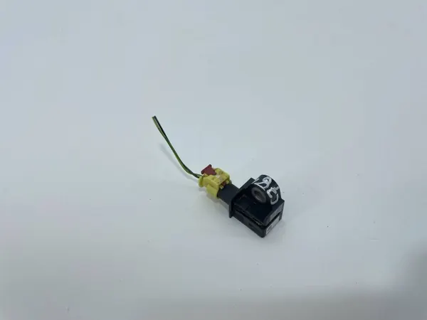 Audi Q3 I 8U Aufprallsensor OEM 8U0959651 2010- image 4