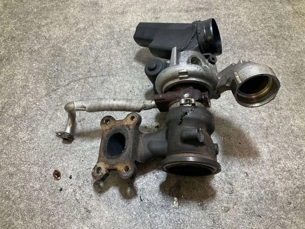 Turboahdin OEM 04E145722H Audi A4 1.4L 2017 image 3