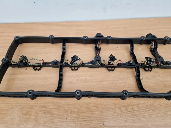 ACTROS Installation Injecteurs Couverture de Culasse A4710160121 image 3