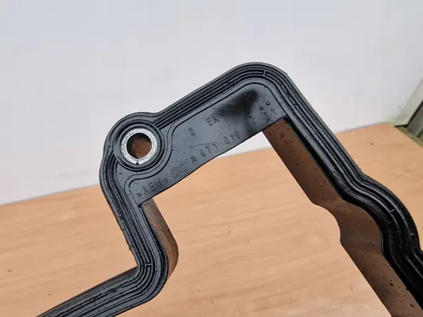 ACTROS Installation Injecteurs Couverture de Culasse A4710160121 image 6