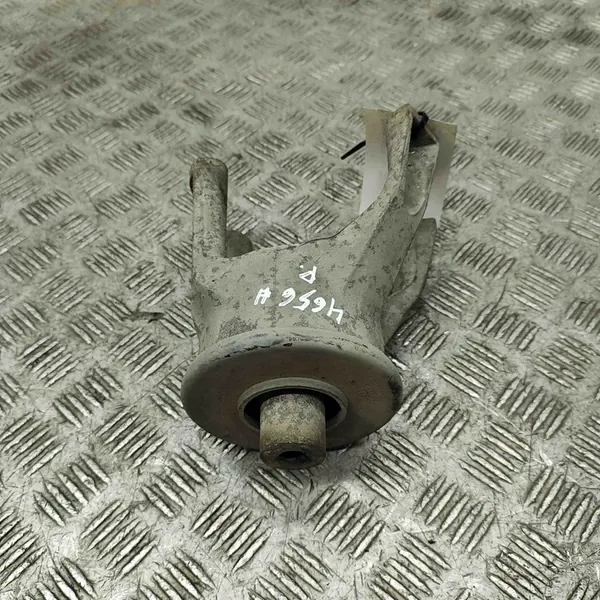 Soporte de motor VW Transporter V (T5) Minibus 7E0199849A image 4