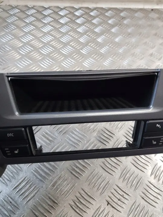 OEM 69139391 Habillage Console Centrale avec Commutateurs BMW E60 image 10