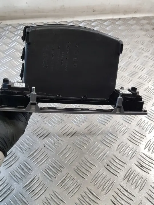 OEM 69139391 Habillage Console Centrale avec Commutateurs BMW E60 image 4