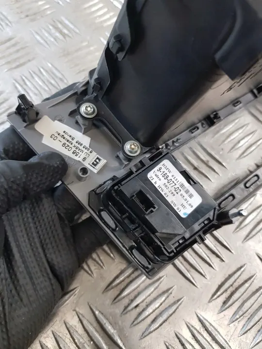 OEM 69139391 Habillage Console Centrale avec Commutateurs BMW E60 image 7