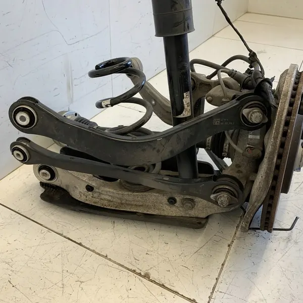 Assemblaggio mozzo posteriore destro Audi A5 3.0 TDI 2019 image 7