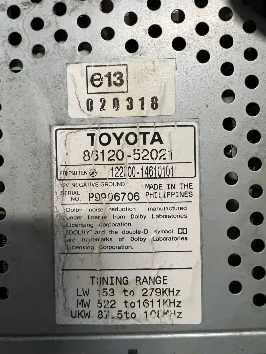 Toyota Yaris I kasettisoitin OEM 86120-52021 image 4