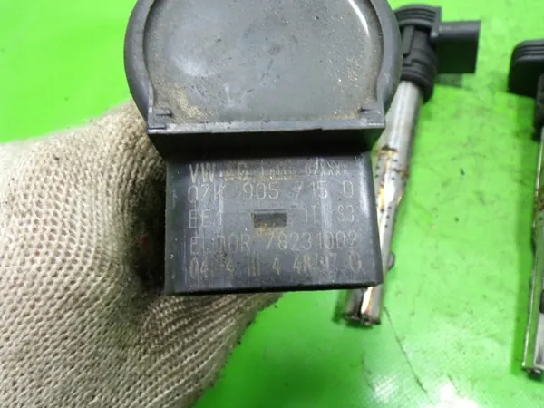 Sytytyspuola Volkswagen Passat B6 1.8 TSI 07K905715D image 3