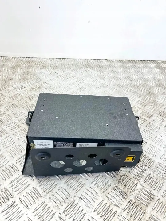 Changer CD/DVD Mercedes E W210 OEM 0028205989 image 3