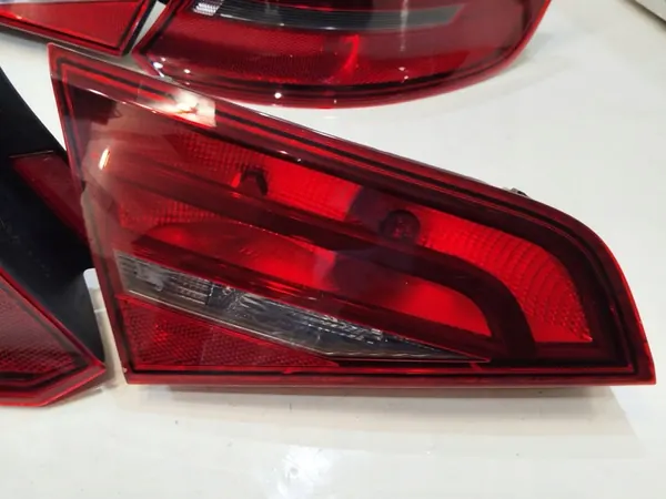 Conjunto de Lámparas Traseras Audi A3 8V Sportback - Usado - Volkswagen OE image 3