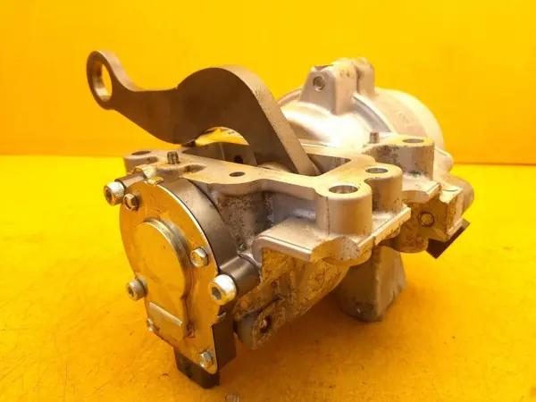 Nissan Qashqai III J12 1.5 VC-T Ajustador Virabrequim OEM image 4