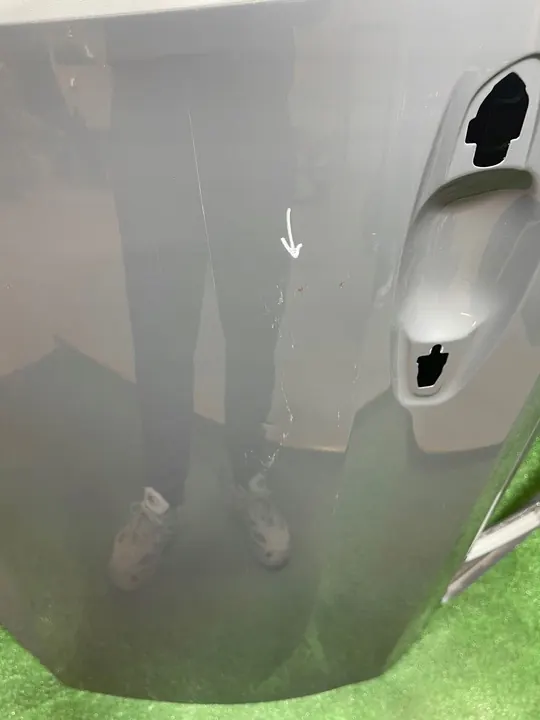 PEUGEOT 208 II 2022 Front Right Door Complete OEM image 5