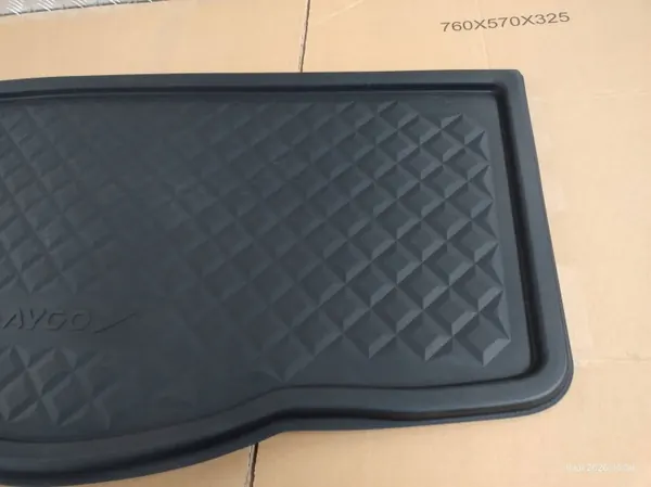Toyota Aygo X 2022-2026 takakonttimatto OEM PW241-0H000 image 4