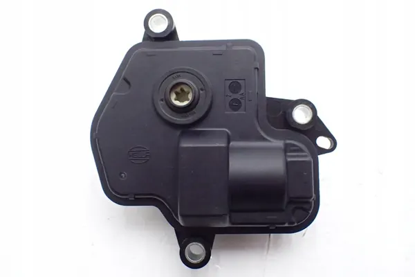 Vattenpumpkontroller SKODA KAROQ 04E907593 image 2