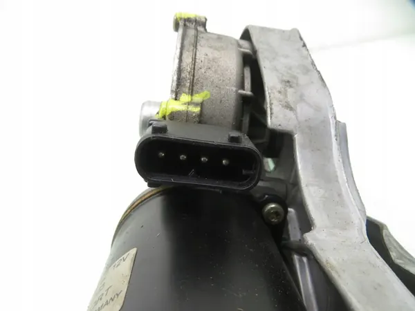 BMW Tuulilasinpyyhkimen Moottori Etu OE 8360603 image 3